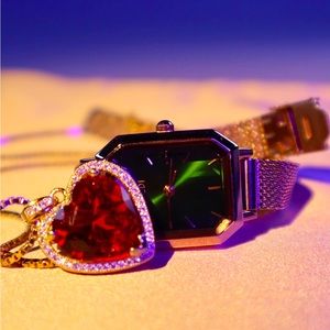 Golden Quartz Green Women’s Watch